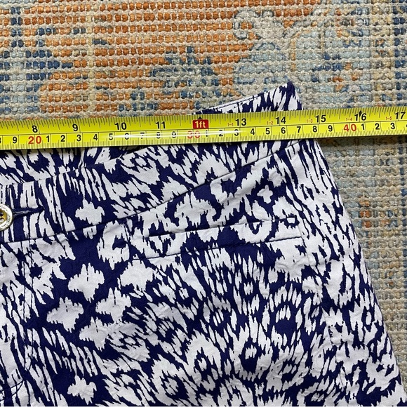 Lilly Pulitzer Kelly Stretch Short Bright Navy Pineapple Party Size 4 Beach - Picture 7 of 7